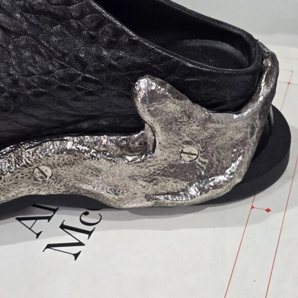$5900 Alexander Mcqueen 807877WIAAO Men\'s Black Dumbo Grain Slipper-US 11 EU 44 main image 10